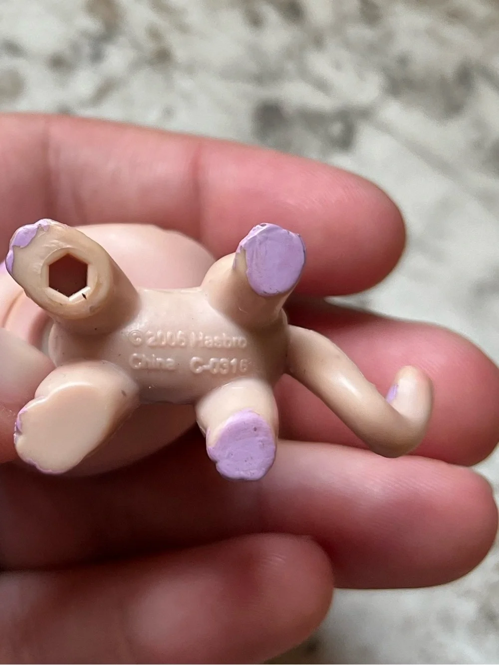 Authentic Hasbro Littlest Pet Shop (LPS) Shorthair Cat #933